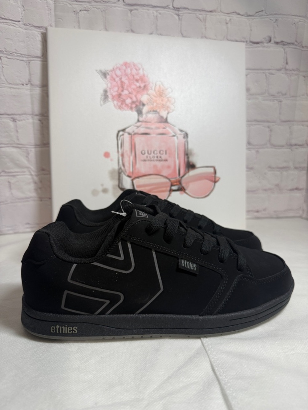 Women’s Size 8/Y6.5 Etnies Skater Shoes Low-Top Black New in Box